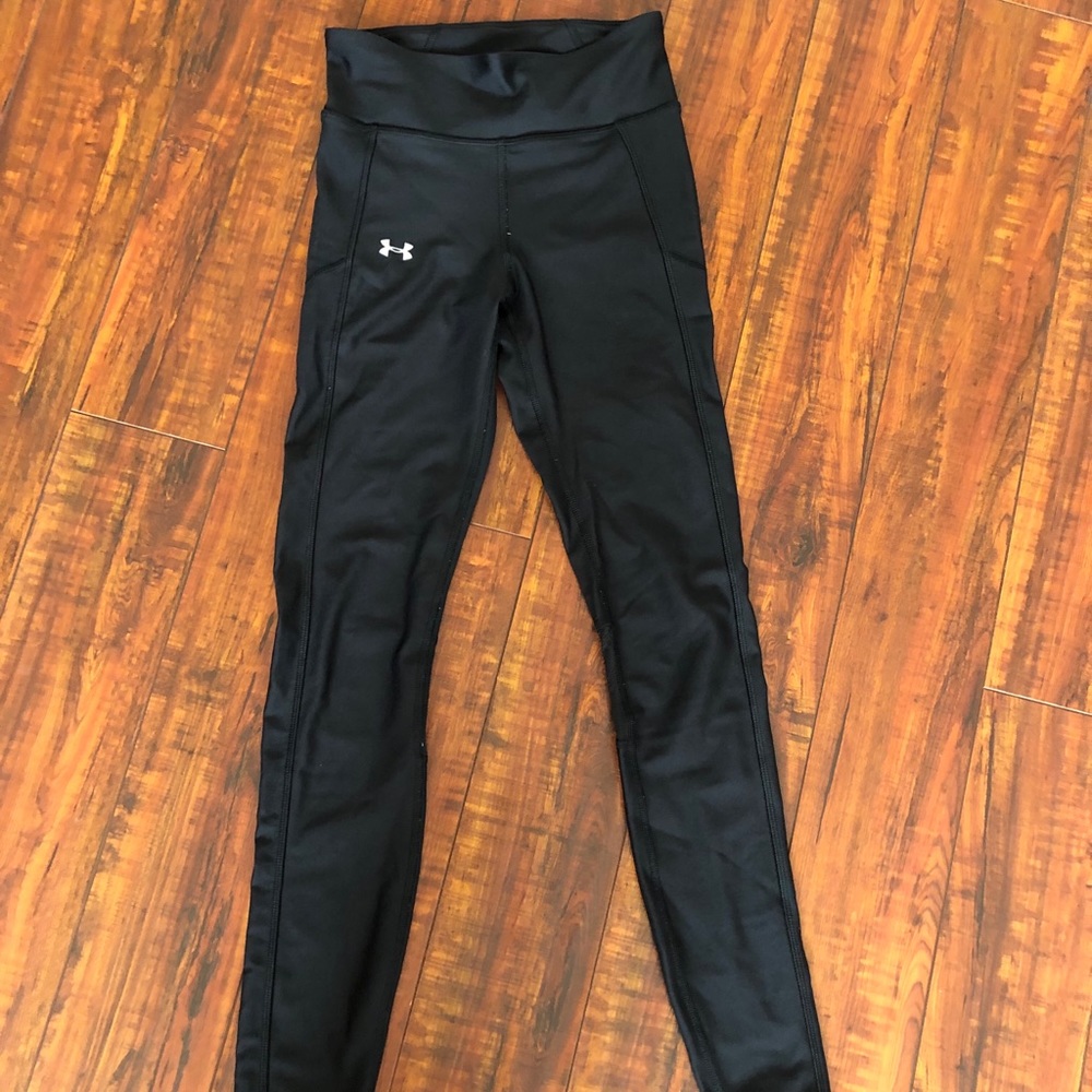 Black leggings